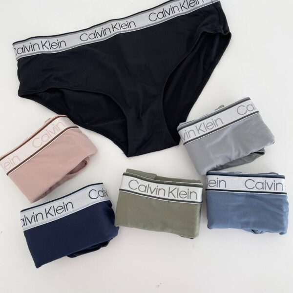 Calvin Klein三角褲3入組